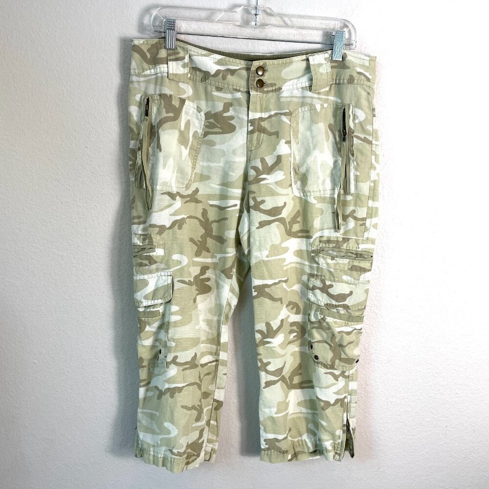 Vintage Y2K Juicy Couture Size 10 Camo Cargo Capri Pants Camouflage Cropped